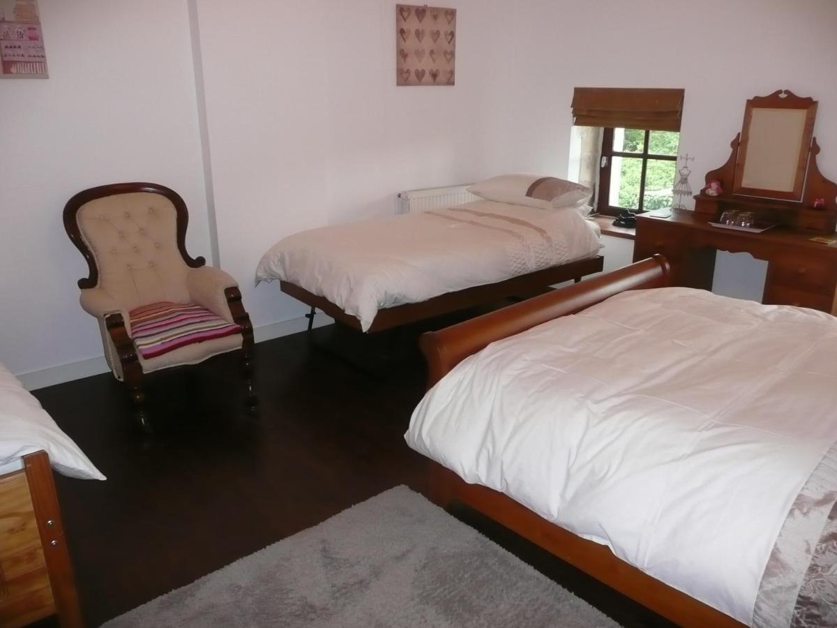 Maison Blanc Bed & Breakfast Gibourne Exterior photo